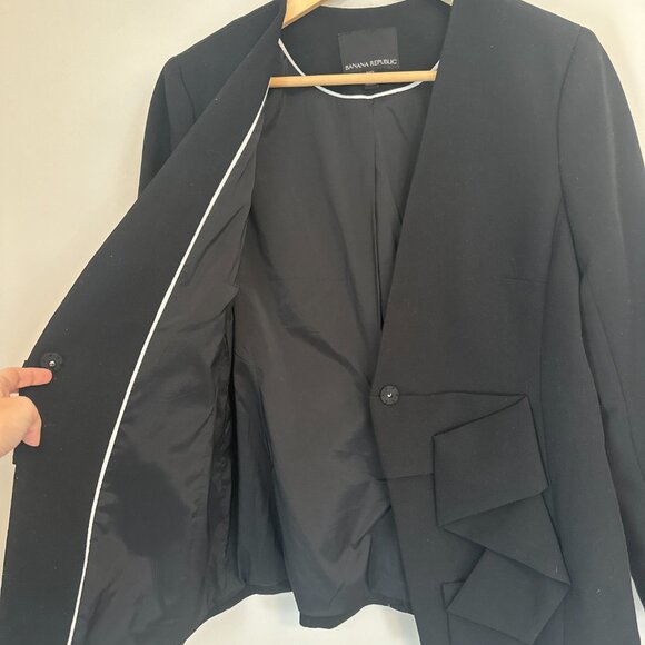 Black Blazer Banana Republic - Size 12 - Picture 5 of 7